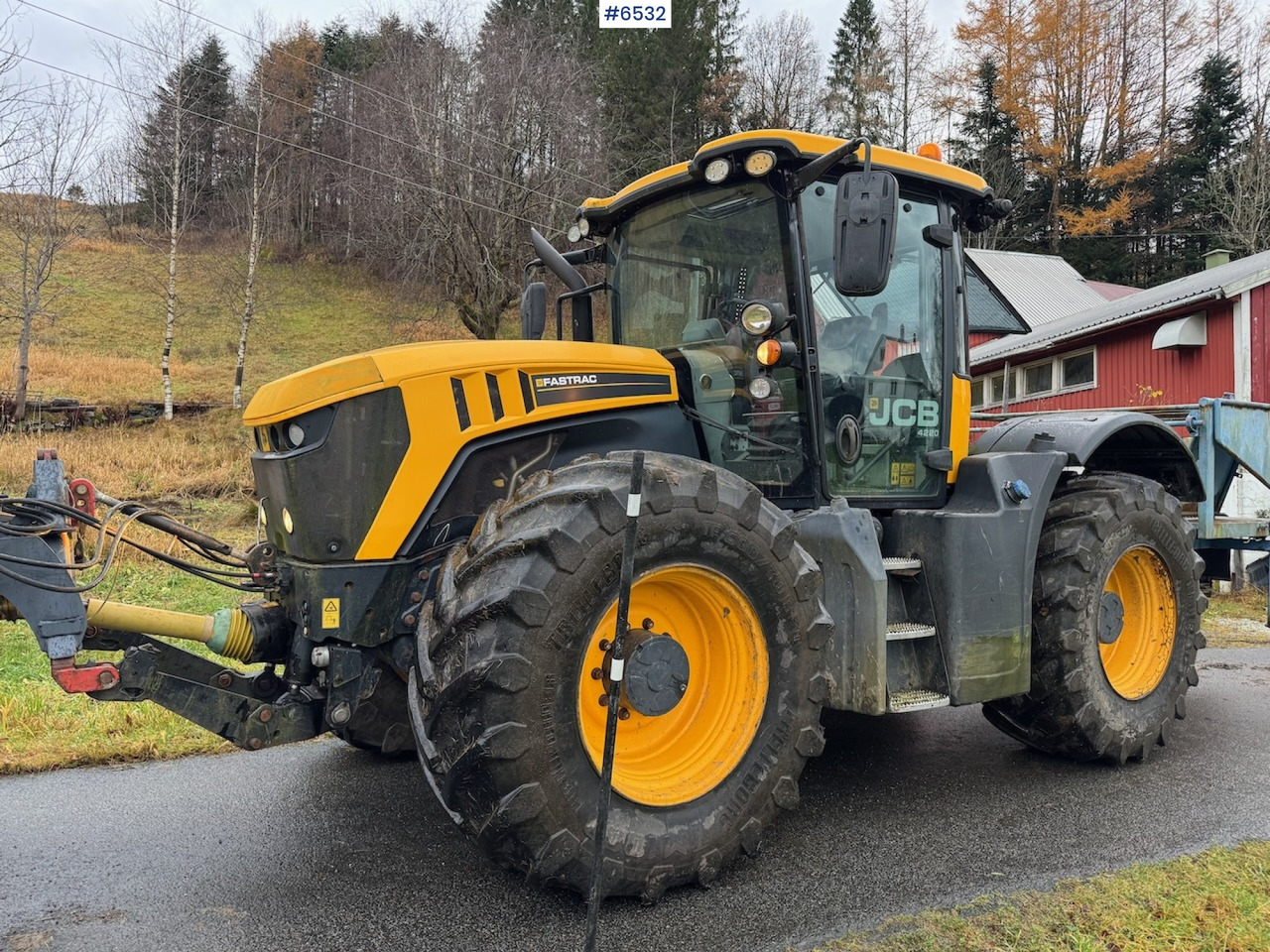 2015 JCB Fastrack 4220 w/ front hydraulics, front PTO and plow plate. Low hours! - Tracteur agricole: photos 1 2015 JCB Fastrack 4220 w/ front hydraulics, front PTO and plow plate. Low hours! - Tracteur agricole: photos 1