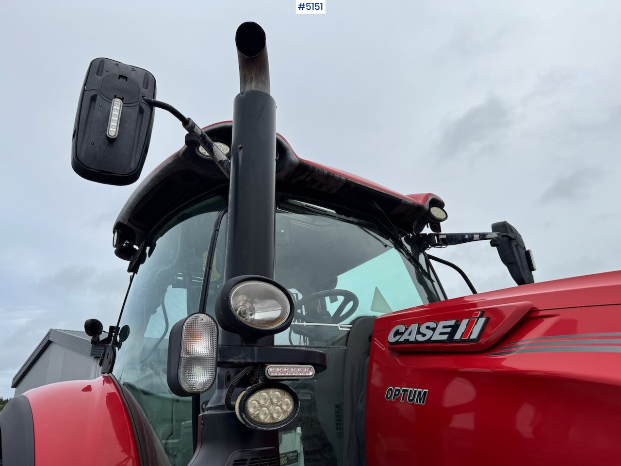 2016 Case IH Optum 300 CVX w/front hydraulics and plowing rig - Tracteur agricole: photos 5 2016 Case IH Optum 300 CVX w/front hydraulics and plowing rig - Tracteur agricole: photos 5