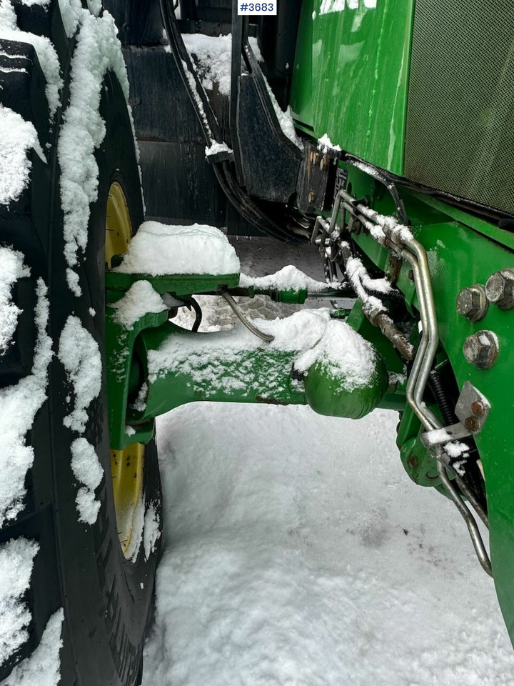 Tracteur agricole 2016 John Deere 6175R 4x4 w/ front loader: photos 12
