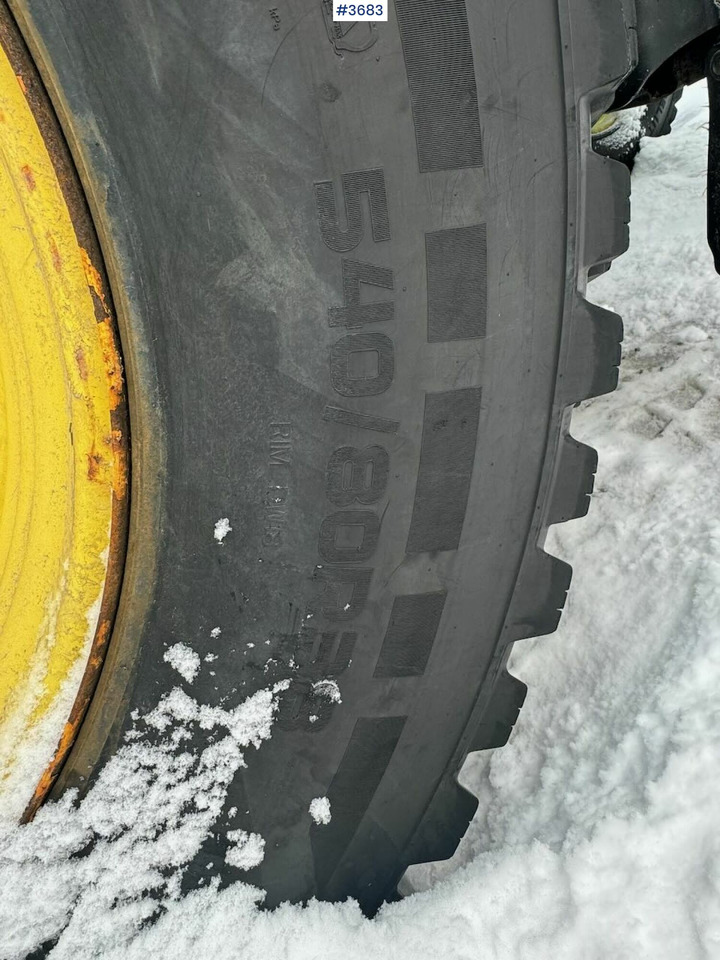 Tracteur agricole 2016 John Deere 6175R 4x4 w/ front loader: photos 17