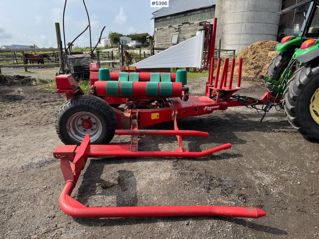 2016 Kverneland 7740 J round bale wrapper - Matériel de fenaison: photos 2 2016 Kverneland 7740 J round bale wrapper - Matériel de fenaison: photos 2