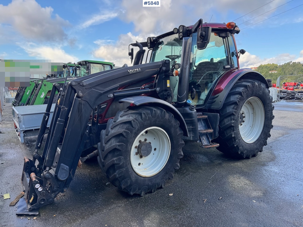 2018 Valtra N174 w/ front loader and plow plate. - Tracteur agricole: photos 3 2018 Valtra N174 w/ front loader and plow plate. - Tracteur agricole: photos 3