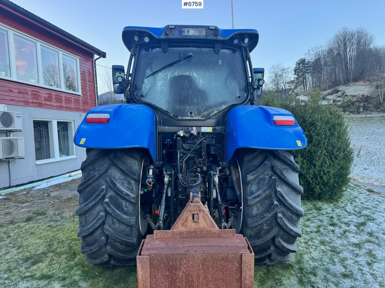 2021 New Holland T6.180 w/ Front loader, 2 sets of tires and Front hydraulics. 2100 hours. - Tracteur agricole: photos 5 2021 New Holland T6.180 w/ Front loader, 2 sets of tires and Front hydraulics. 2100 hours. - Tracteur agricole: photos 5