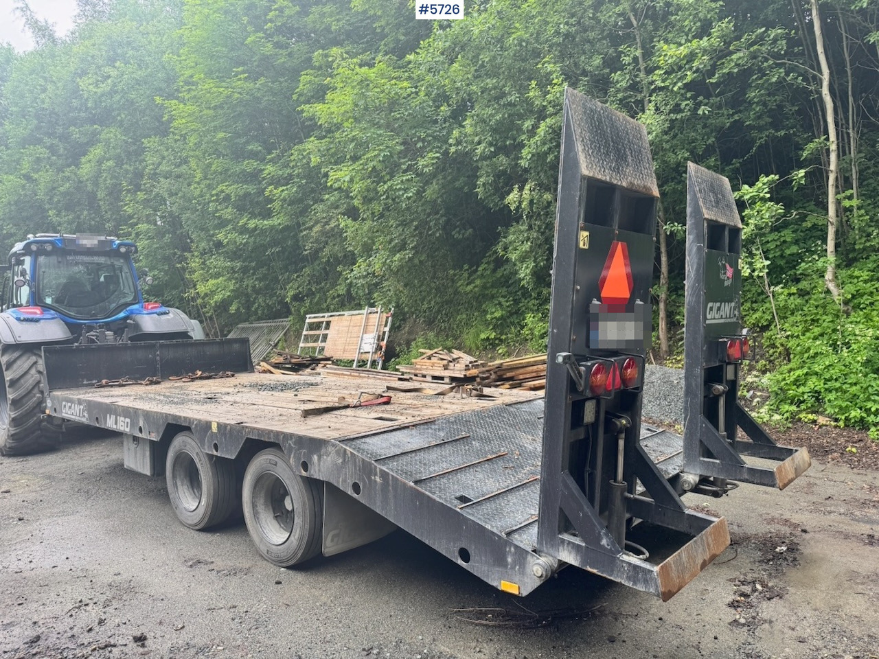 2023 Gigant ML-160 Machine trailer for tractor. - Remorque porte-engin surbaissée: photos 3 2023 Gigant ML-160 Machine trailer for tractor. - Remorque porte-engin surbaissée: photos 3