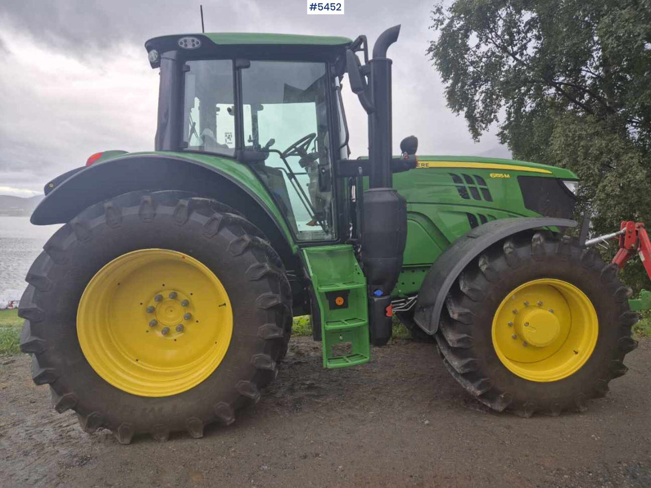 2024 John Deere 6155M w/ front hydraulics & PTO - Tracteur agricole: photos 2 2024 John Deere 6155M w/ front hydraulics & PTO - Tracteur agricole: photos 2