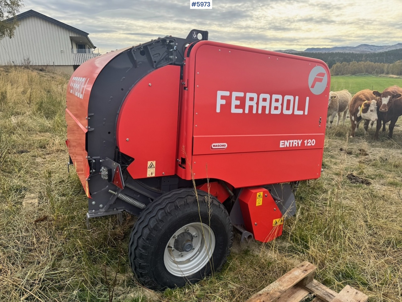Approx. 2015 Feraboli Entry 120 Round Baler. 1,000 Bales! - Matériel de fenaison: photos 2 Approx. 2015 Feraboli Entry 120 Round Baler. 1,000 Bales! - Matériel de fenaison: photos 2