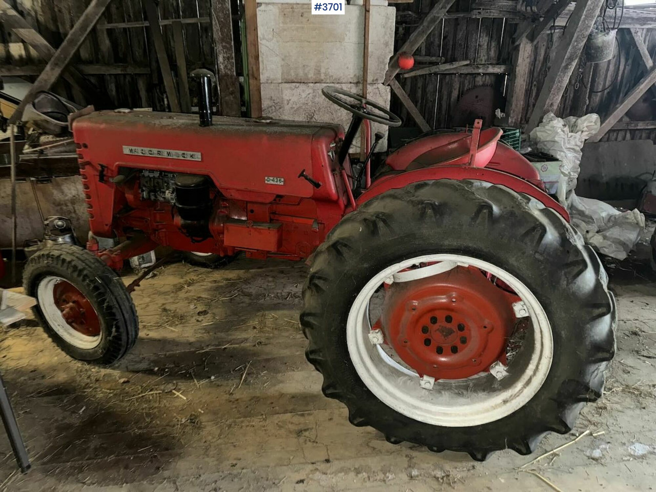 Ca.1960 McCormick D-436 - Tracteur agricole: photos 3 Ca.1960 McCormick D-436 - Tracteur agricole: photos 3