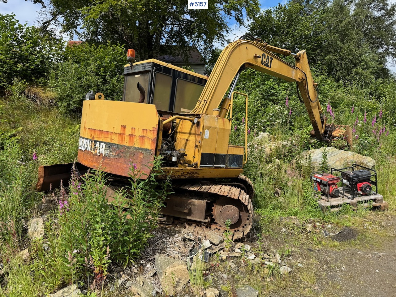 Cat E70B. Watch video - Pelle: photos 2 Cat E70B. Watch video - Pelle: photos 2