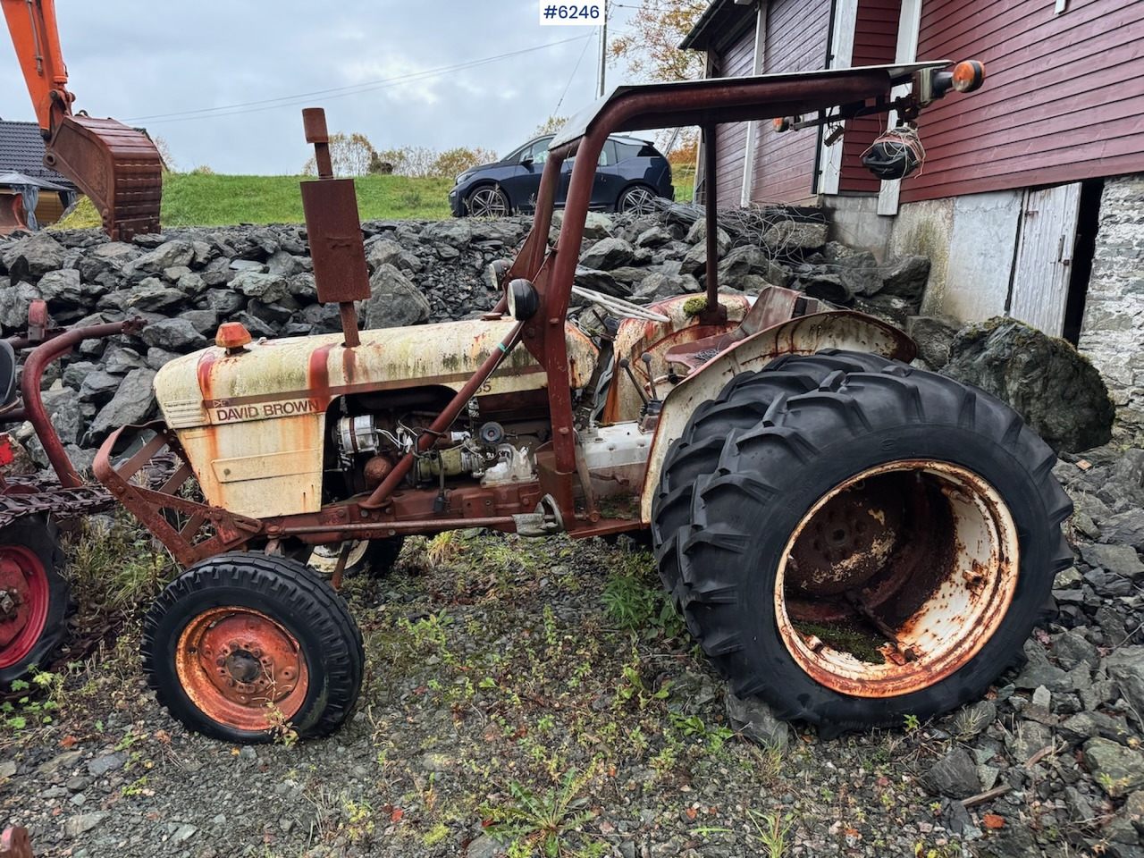David Brown 885 rep.objekt. - Tracteur agricole: photos 1 David Brown 885 rep.objekt. - Tracteur agricole: photos 1