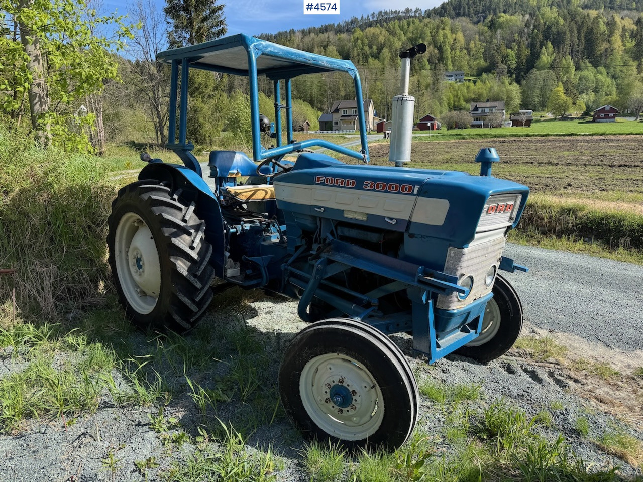 Ford 3000 w/front loader - Tracteur agricole: photos 4 Ford 3000 w/front loader - Tracteur agricole: photos 4