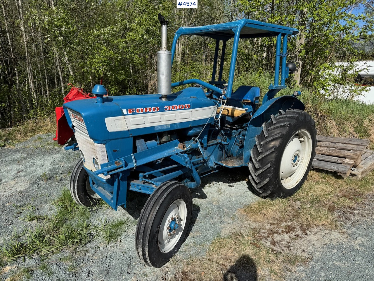 Ford 3000 w/front loader - Tracteur agricole: photos 2 Ford 3000 w/front loader - Tracteur agricole: photos 2