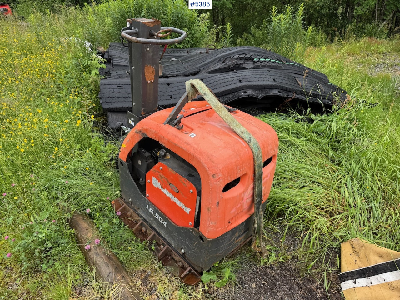 Husqvarna LG 504 Vibrating compactor. - Outils du sol: photos 2 Husqvarna LG 504 Vibrating compactor. - Outils du sol: photos 2
