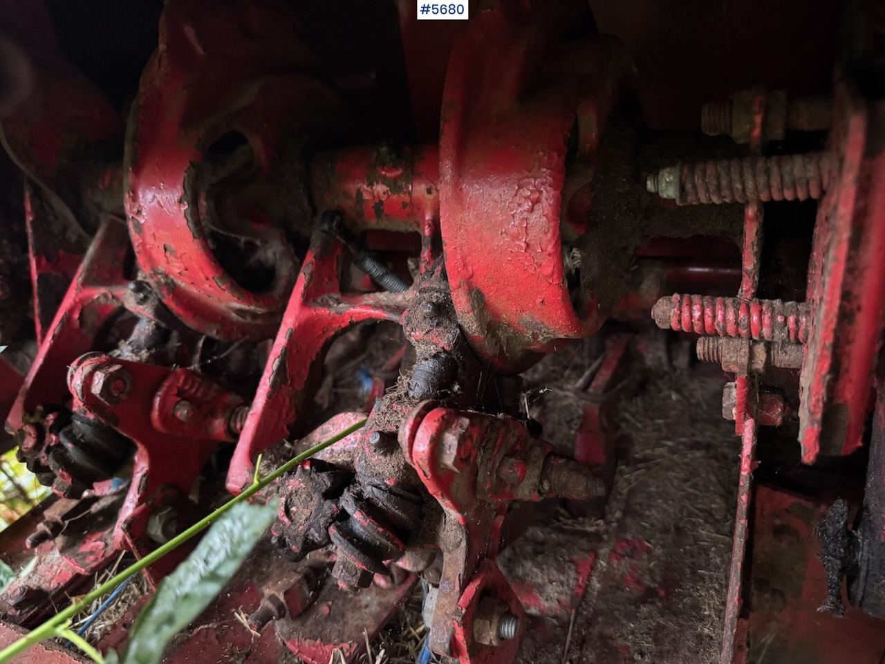Matériel de fenaison New Holland 268 Square Baler: photos 13