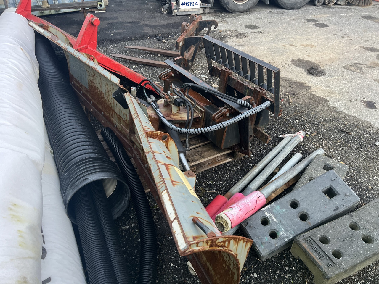 Tellefsdal folding plough for tractor - Véhicule de voirie/ Spécial: photos 2 Tellefsdal folding plough for tractor - Véhicule de voirie/ Spécial: photos 2