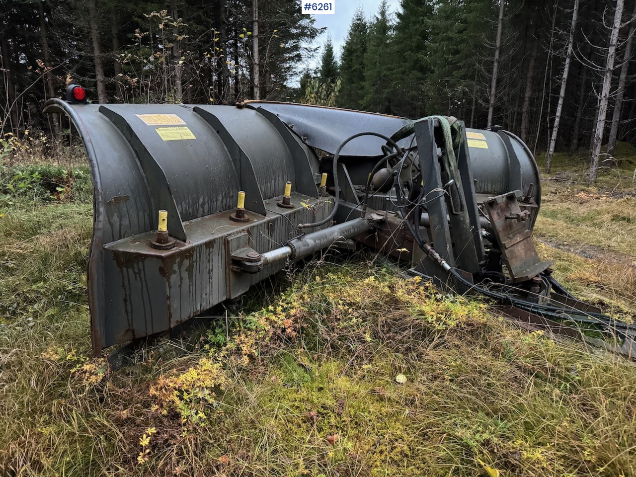 Uni-Väg UV-320 Vikplog - Véhicule de voirie/ Spécial: photos 3 Uni-Väg UV-320 Vikplog - Véhicule de voirie/ Spécial: photos 3