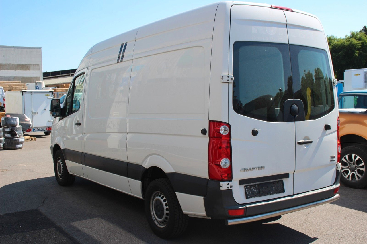Volkswagen Crafter Kasten 35 mittel L2H2 KLIMA 1 - Fourgon utilitaire: photos 3 Volkswagen Crafter Kasten 35 mittel L2H2 KLIMA 1 - Fourgon utilitaire: photos 3