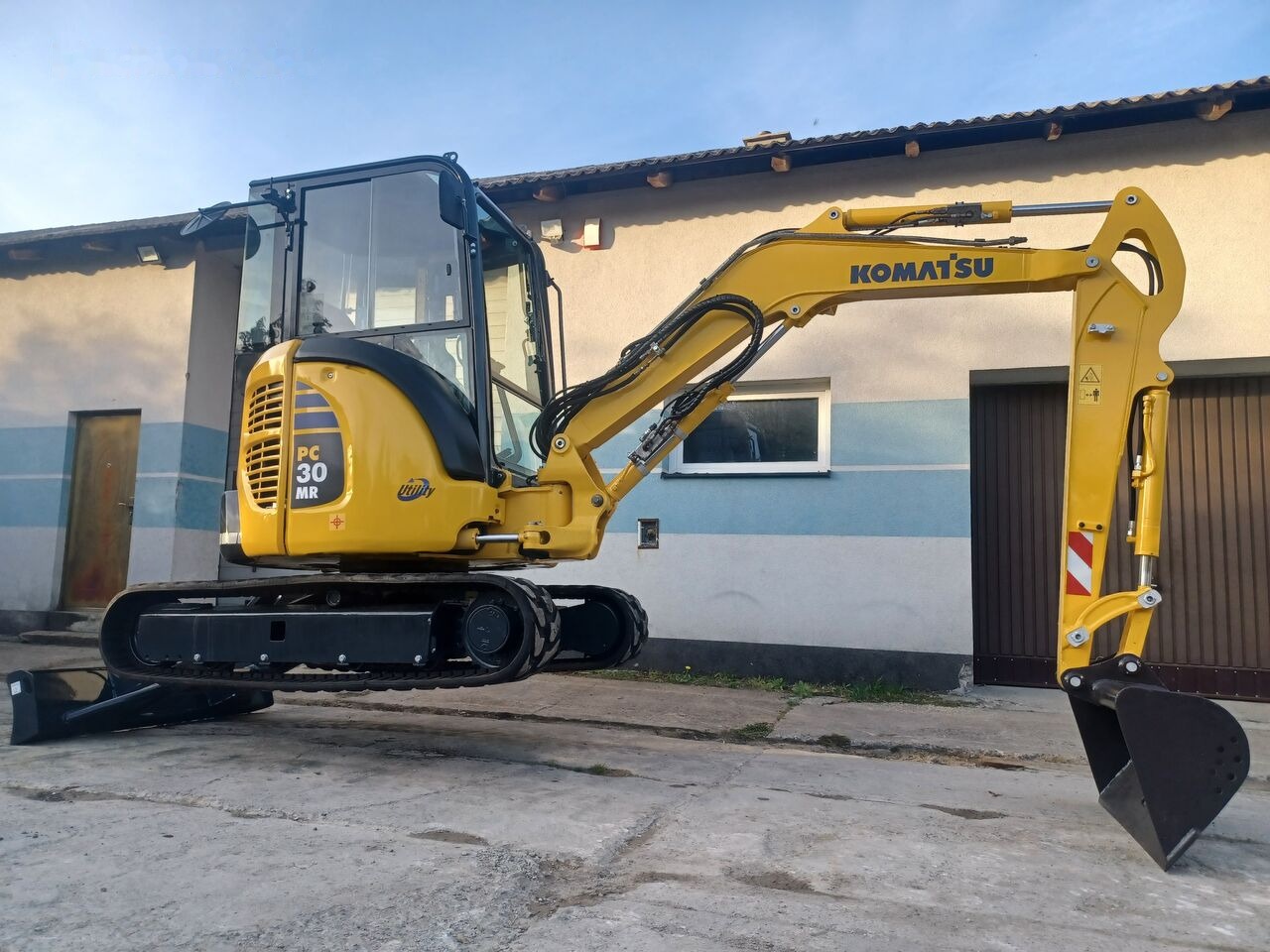 Komatsu PC30MR-3 - Mini pelle: photos 2 Komatsu PC30MR-3 - Mini pelle: photos 2
