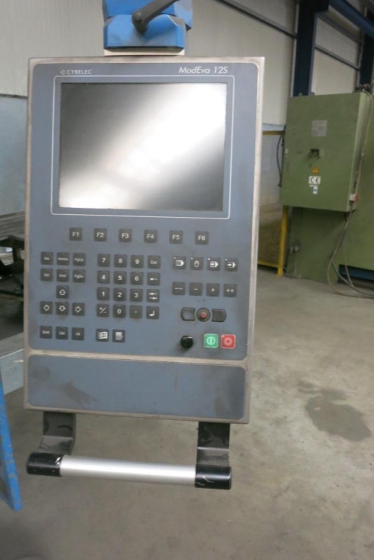 EHT EHPS 20-5500 - Presse plieuse: photos 2 EHT EHPS 20-5500 - Presse plieuse: photos 2