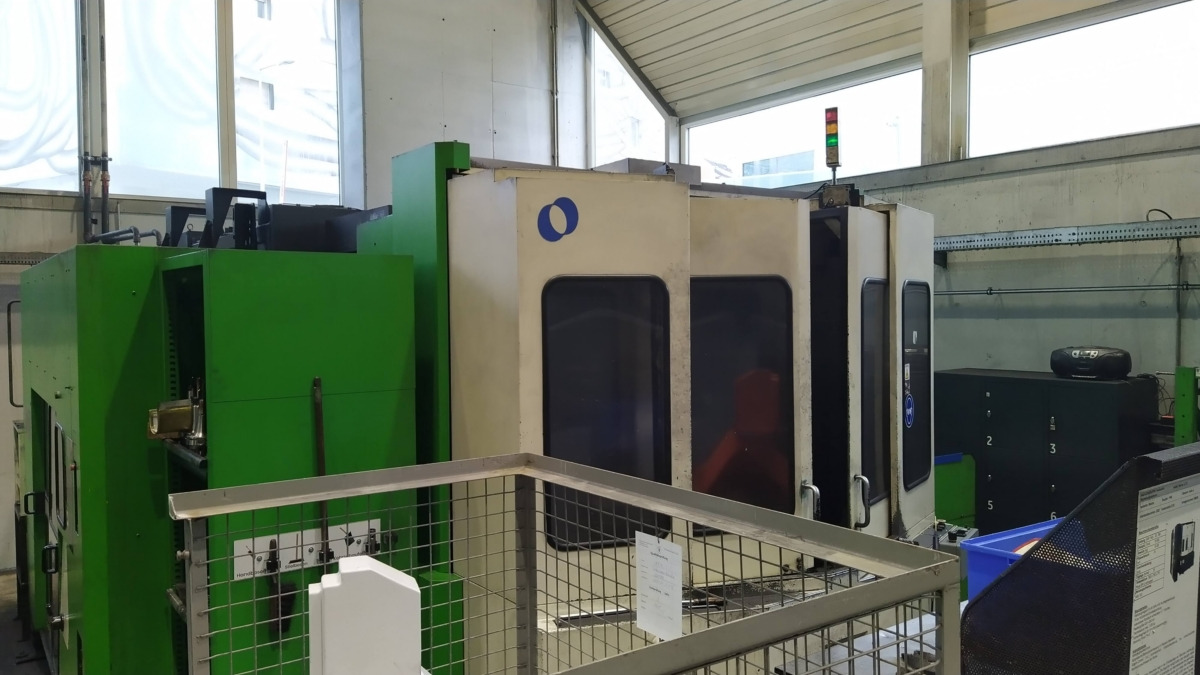 MAKINO A77 e - Centre d'usinage: photos 1 MAKINO A77 e - Centre d'usinage: photos 1