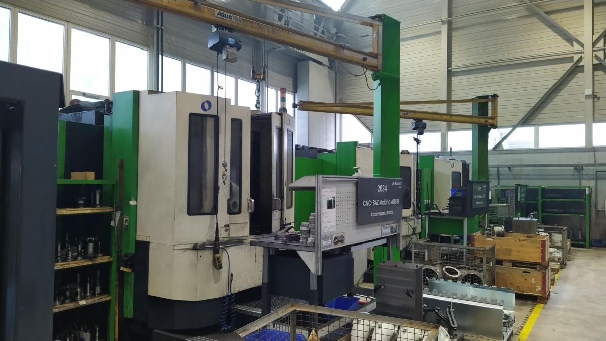 MAKINO A88 b - Machine à métaux: photos 1 MAKINO A88 b - Machine à métaux: photos 1