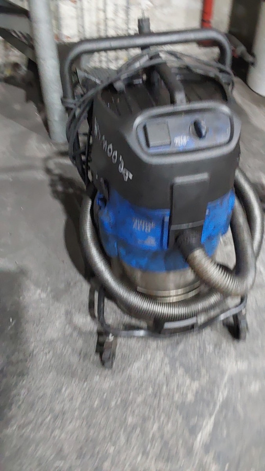 NILFISK ALTO Alto - Aspirateur industriel: photos 2 NILFISK ALTO Alto - Aspirateur industriel: photos 2