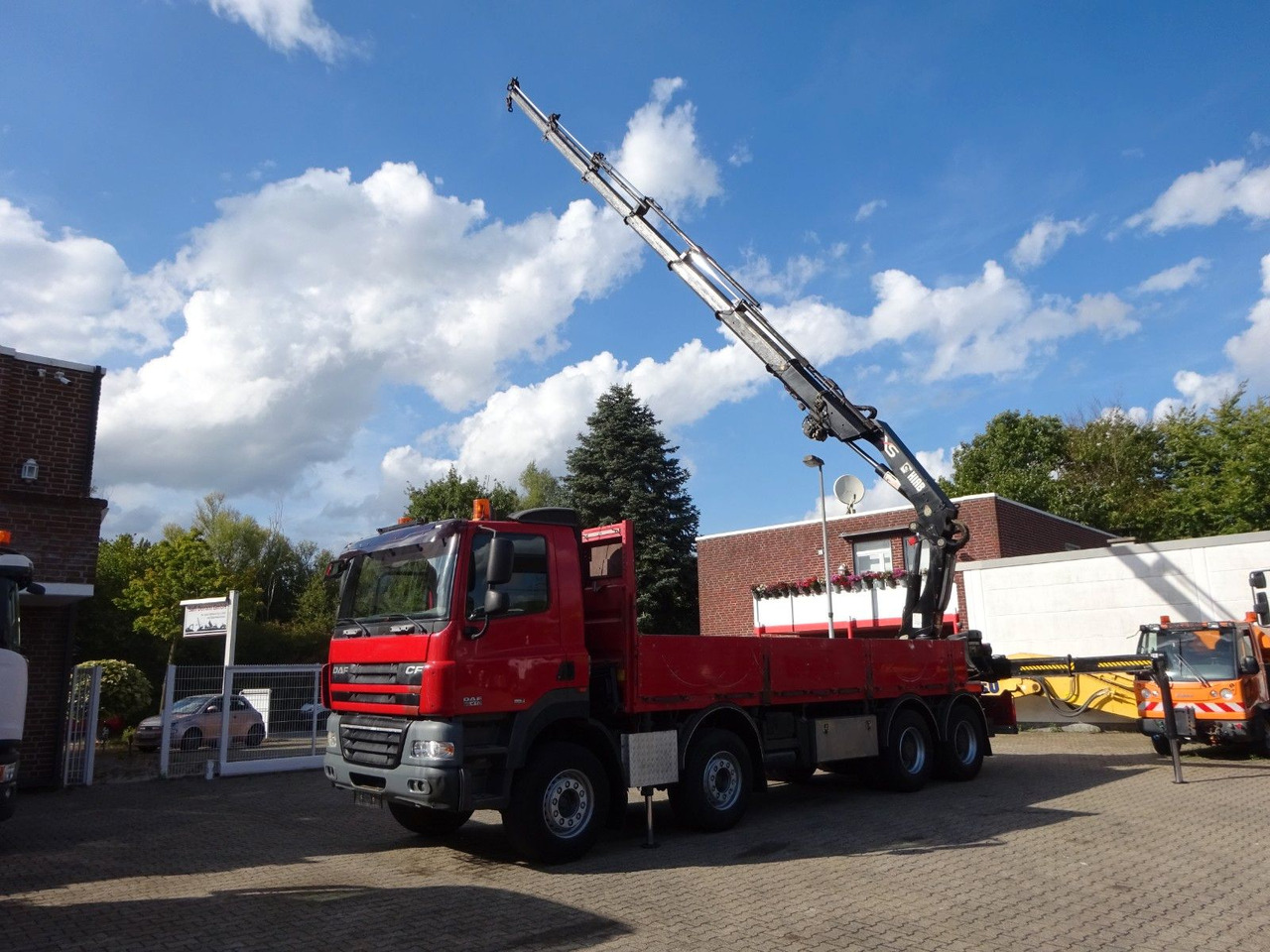 DAF 85.410 Pritsche + HIAB 322E6 Kran 8x4 - Camion grue: photos 2 DAF 85.410 Pritsche + HIAB 322E6 Kran 8x4 - Camion grue: photos 2