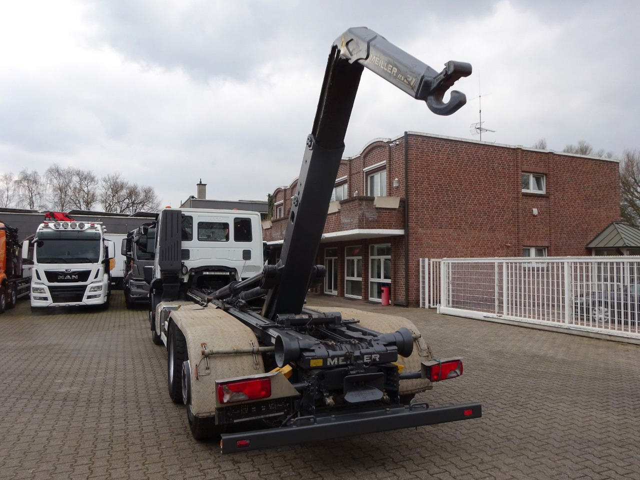 Iveco STRALIS 400 MEILLER Abroller Lift-Lenkachse 6x2 Iveco STRALIS 400 MEILLER Abroller Lift-Lenkachse 6x2 - Camion ampliroll: photos 5 Iveco STRALIS 400 MEILLER Abroller Lift-Lenkachse 6x2 Iveco STRALIS 400 MEILLER Abroller Lift-Lenkachse 6x2 - Camion ampliroll: photos 5