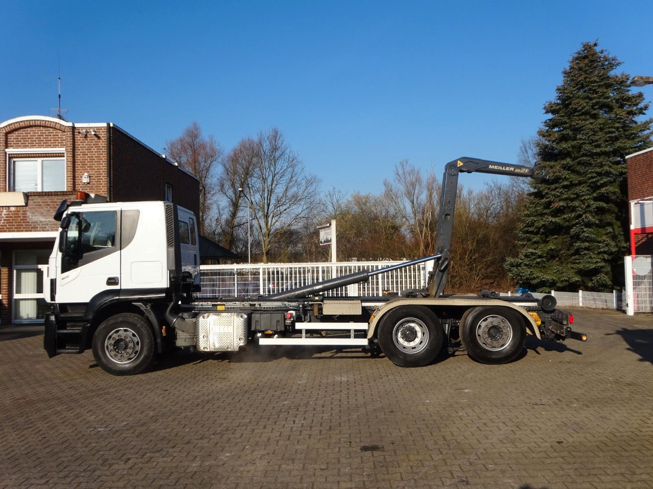 Iveco STRALIS 400 MEILLER Abroller Lift-Lenkachse 6x2 Iveco STRALIS 400 MEILLER Abroller Lift-Lenkachse 6x2 - Camion ampliroll: photos 3 Iveco STRALIS 400 MEILLER Abroller Lift-Lenkachse 6x2 Iveco STRALIS 400 MEILLER Abroller Lift-Lenkachse 6x2 - Camion ampliroll: photos 3