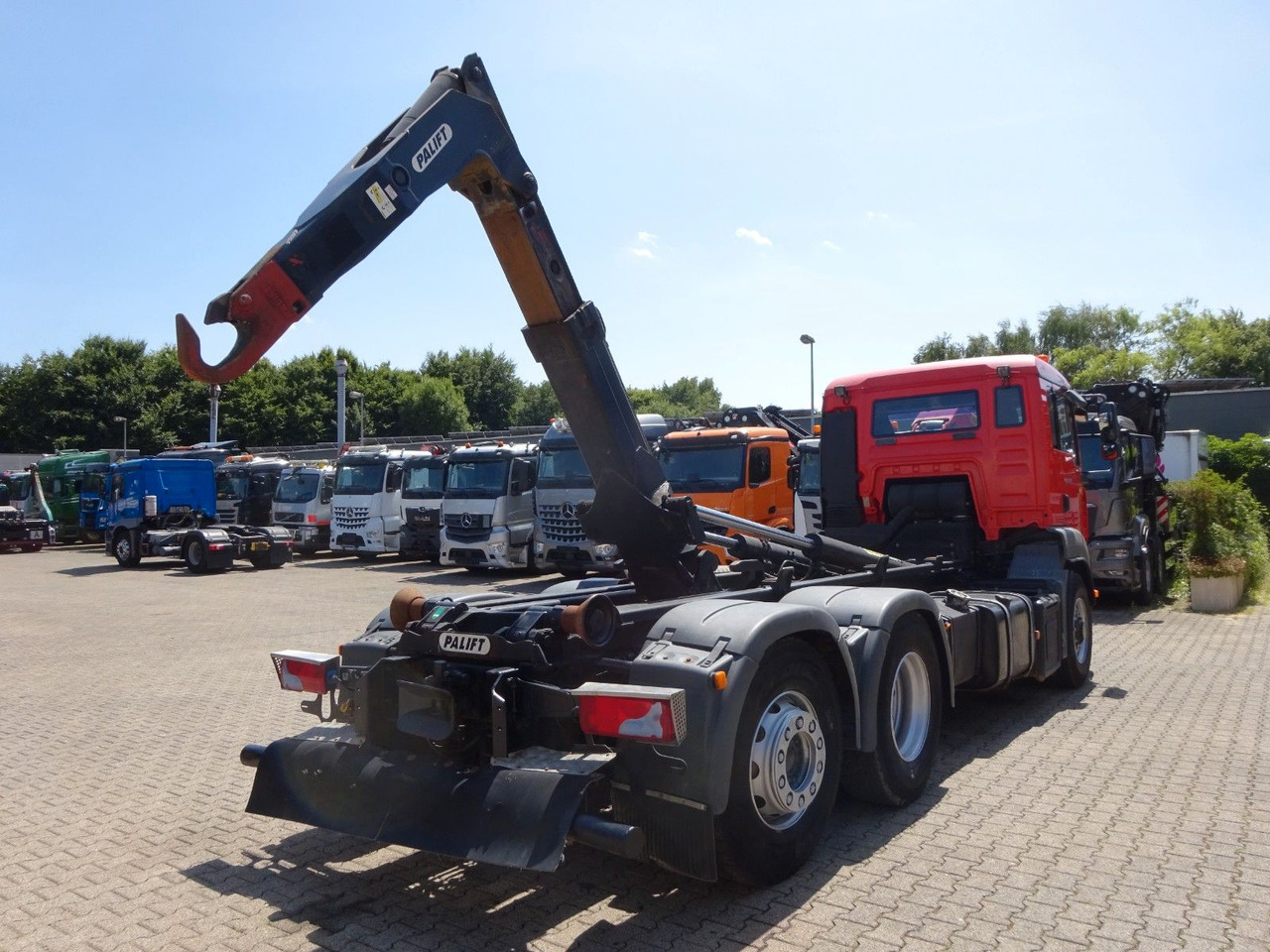 MAN 26.360 TGA PALFINGER Abroller 6x2-4 Hydrodrive - Camion ampliroll: photos 5 MAN 26.360 TGA PALFINGER Abroller 6x2-4 Hydrodrive - Camion ampliroll: photos 5