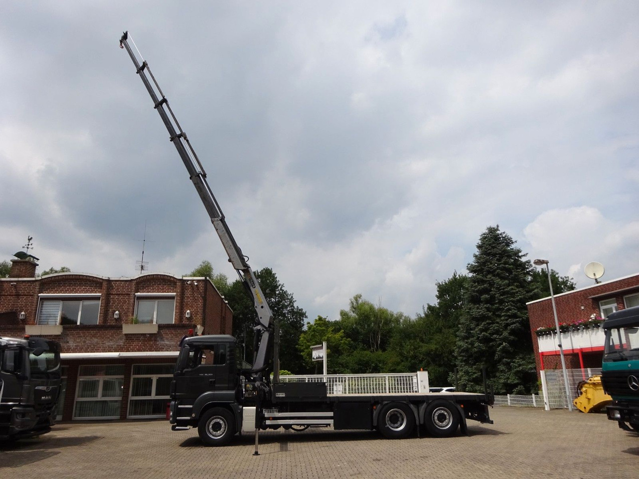 MAN 26.360 TGS Pritsche + PK 16502 Kran 6x2 - Camion grue: photos 2 MAN 26.360 TGS Pritsche + PK 16502 Kran 6x2 - Camion grue: photos 2