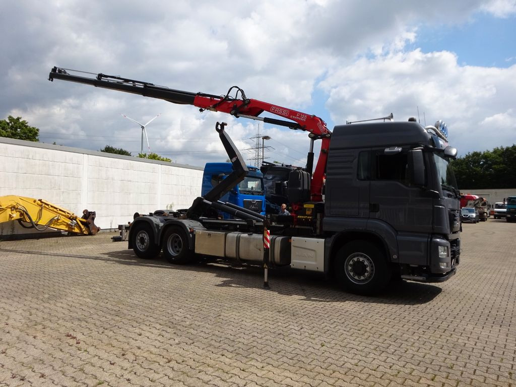 MAN 26.500 Abroller + Fassi F125A Kran 6x2-4 Allrad - Camion ampliroll, Camion grue: photos 4 MAN 26.500 Abroller + Fassi F125A Kran 6x2-4 Allrad - Camion ampliroll, Camion grue: photos 4