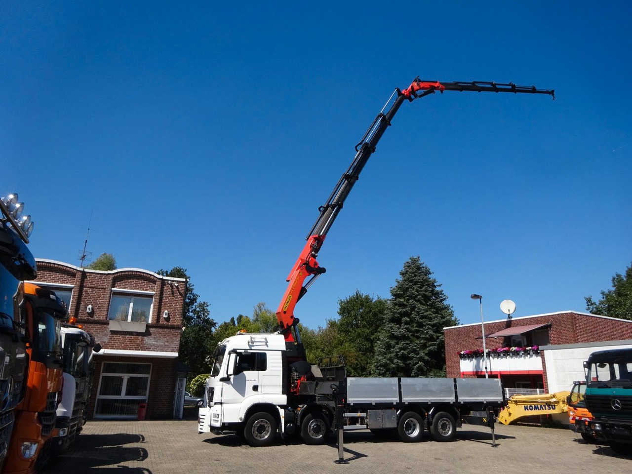 MAN 35.480 HYDRO TGS Pritsche + PK 65002 Kran 8x2-4 - Camion grue: photos 3 MAN 35.480 HYDRO TGS Pritsche + PK 65002 Kran 8x2-4 - Camion grue: photos 3