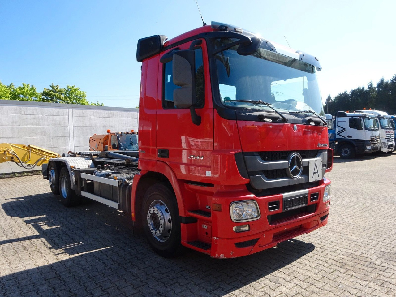Mercedes-Benz 2544 Actros GERGEN Abroller + Lift-Lenkachse - Camion ampliroll: photos 2 Mercedes-Benz 2544 Actros GERGEN Abroller + Lift-Lenkachse - Camion ampliroll: photos 2