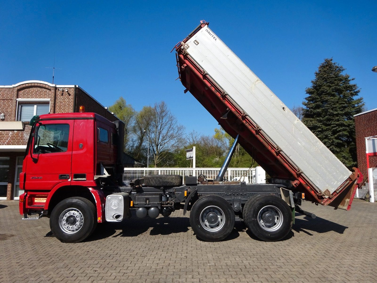 Mercedes-Benz 2646 Actros 3Seitenkipper 6x4 - Camion benne: photos 4 Mercedes-Benz 2646 Actros 3Seitenkipper 6x4 - Camion benne: photos 4