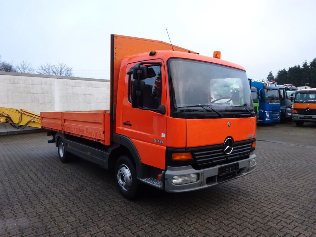 Fourgon plateau Mercedes-Benz 818 Atego Pritsche 4x2: photos 10