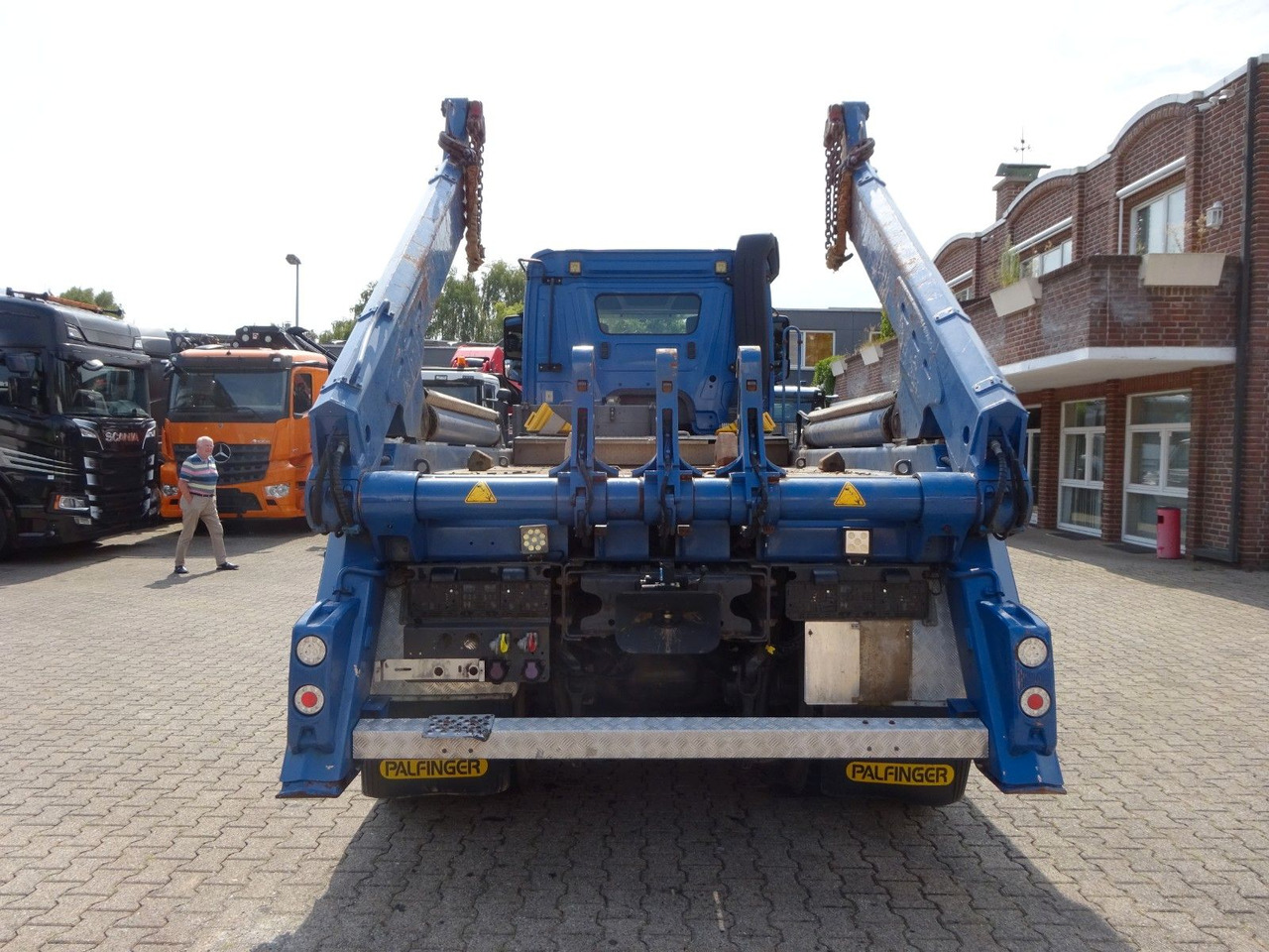 Mercedes-Benz Arocs 2645 Absetzkipper MEILLER 6x4 - Camion benne: photos 5 Mercedes-Benz Arocs 2645 Absetzkipper MEILLER 6x4 - Camion benne: photos 5
