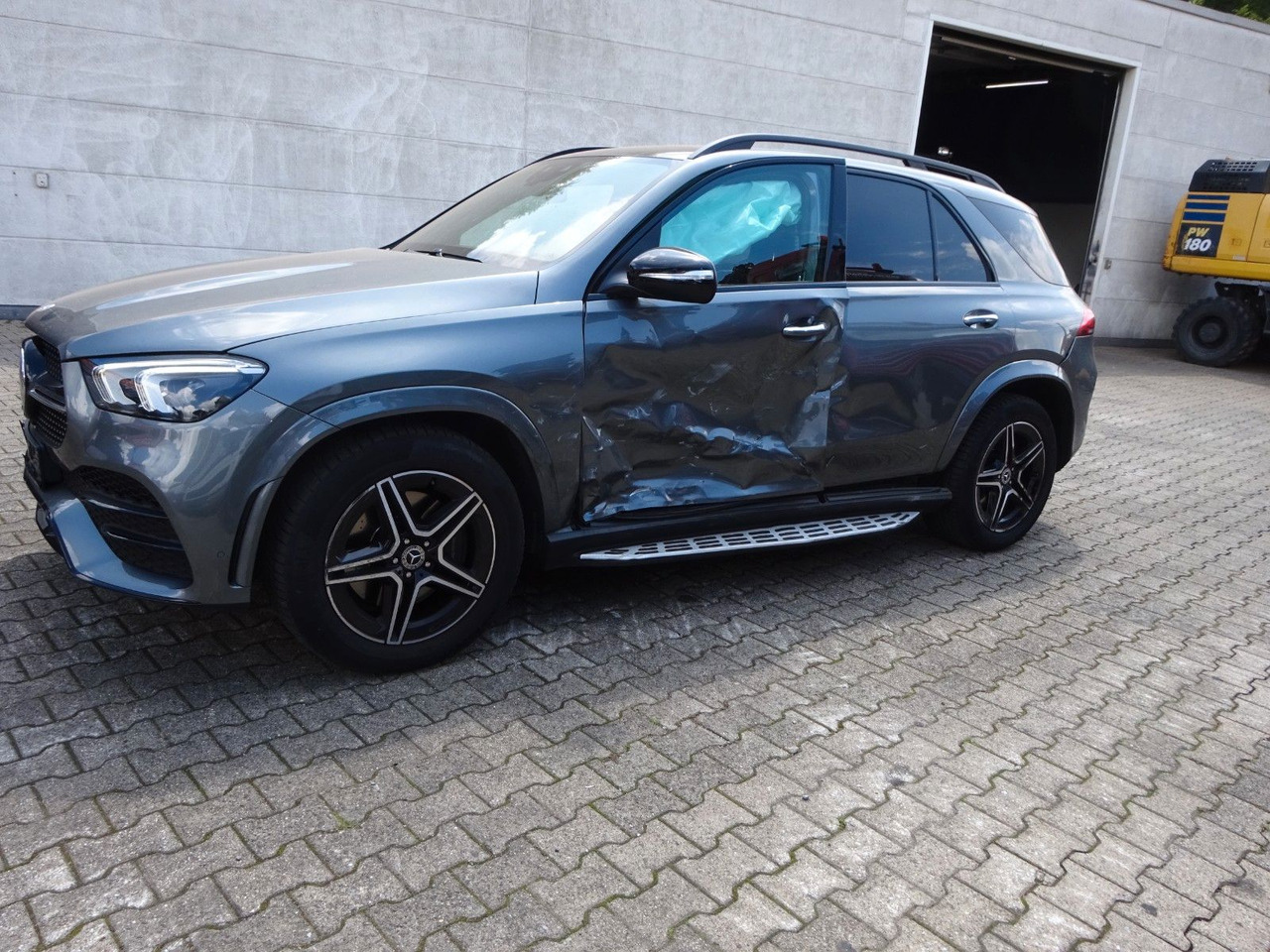 Mercedes-Benz GLE 400 GLE -Klasse GLE 400 d 4Matic - SUV: photos 2 Mercedes-Benz GLE 400 GLE -Klasse GLE 400 d 4Matic - SUV: photos 2