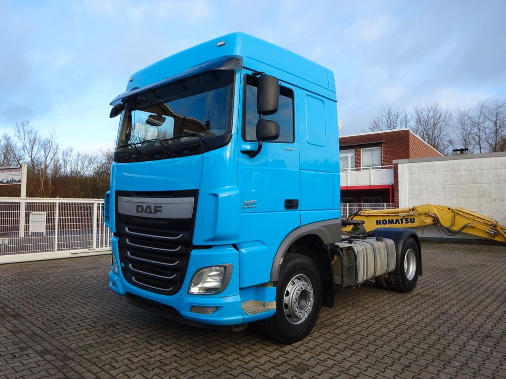 DAF XF 440 + Hydrl. Pumpe 4x2 - Tracteur routier: photos 2 DAF XF 440 + Hydrl. Pumpe 4x2 - Tracteur routier: photos 2