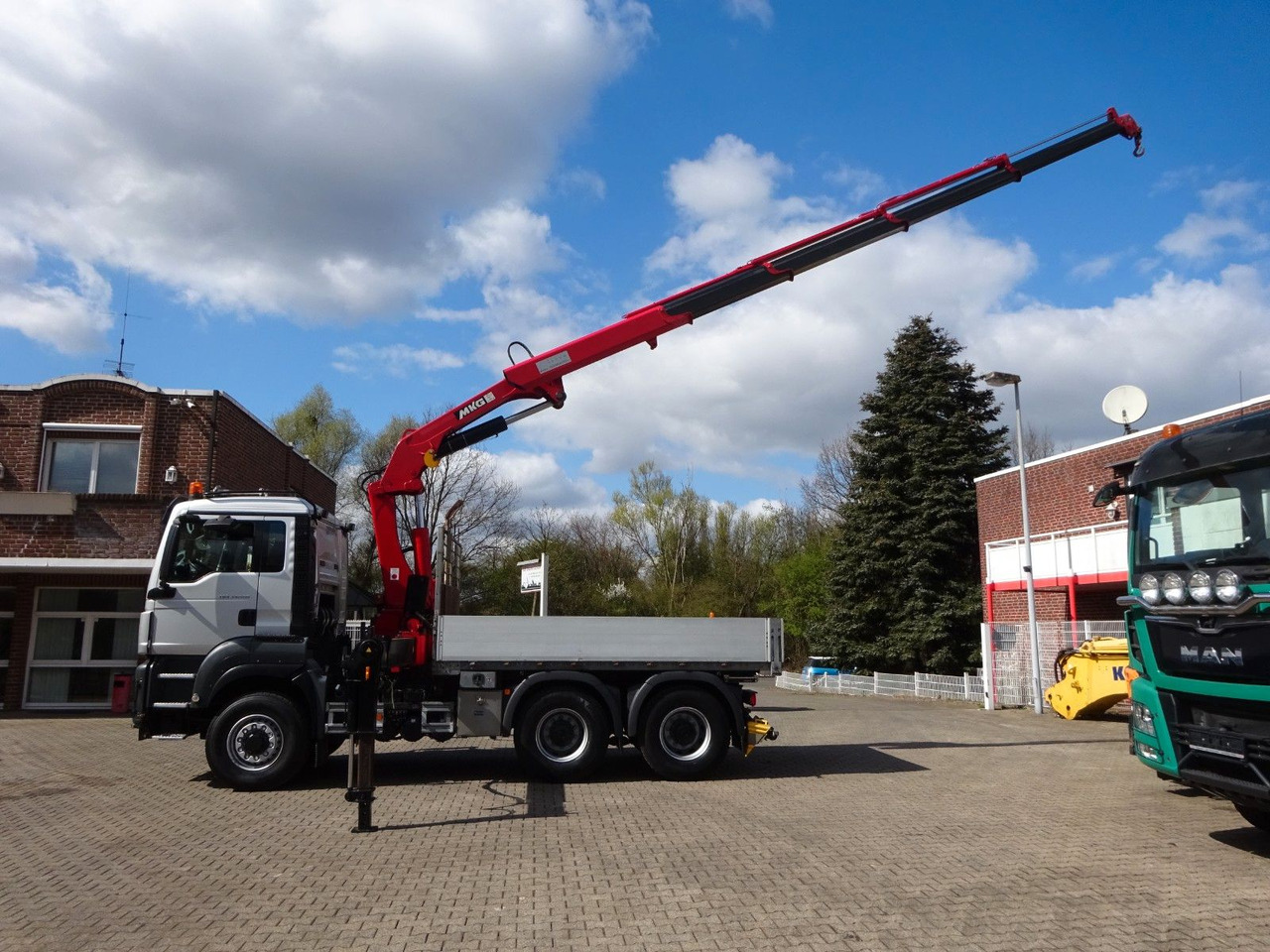 MAN 33.500 TGS + MKG HLK 231 Kran 6x6 Hydrodrive - Tracteur routier: photos 3 MAN 33.500 TGS + MKG HLK 231 Kran 6x6 Hydrodrive - Tracteur routier: photos 3