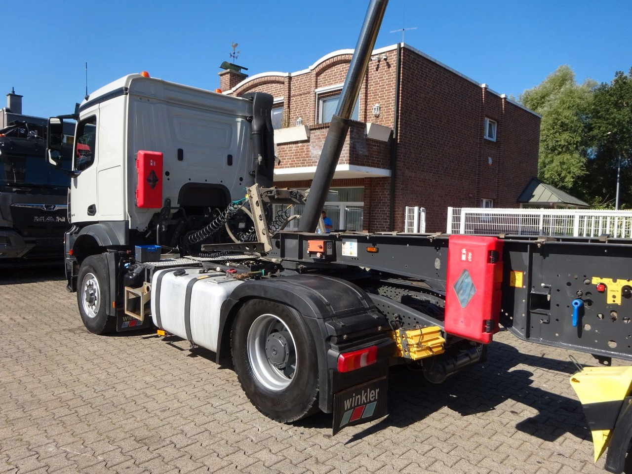 Mercedes-Benz 1845 Arocs SZM HAD 4x4 !!4 Stück verfügbar !! - Tracteur routier: photos 5 Mercedes-Benz 1845 Arocs SZM HAD 4x4 !!4 Stück verfügbar !! - Tracteur routier: photos 5