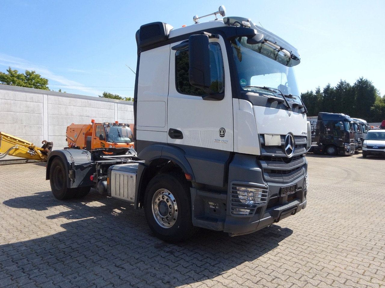 Tracteur routier Mercedes-Benz 1846 Actros SZM HAD ALLRAD: photos 9