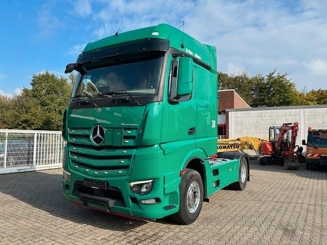 Mercedes-Benz 1851 Actros SZM mit Kipper-Pumpe 4x2 - Tracteur routier: photos 1 Mercedes-Benz 1851 Actros SZM mit Kipper-Pumpe 4x2 - Tracteur routier: photos 1