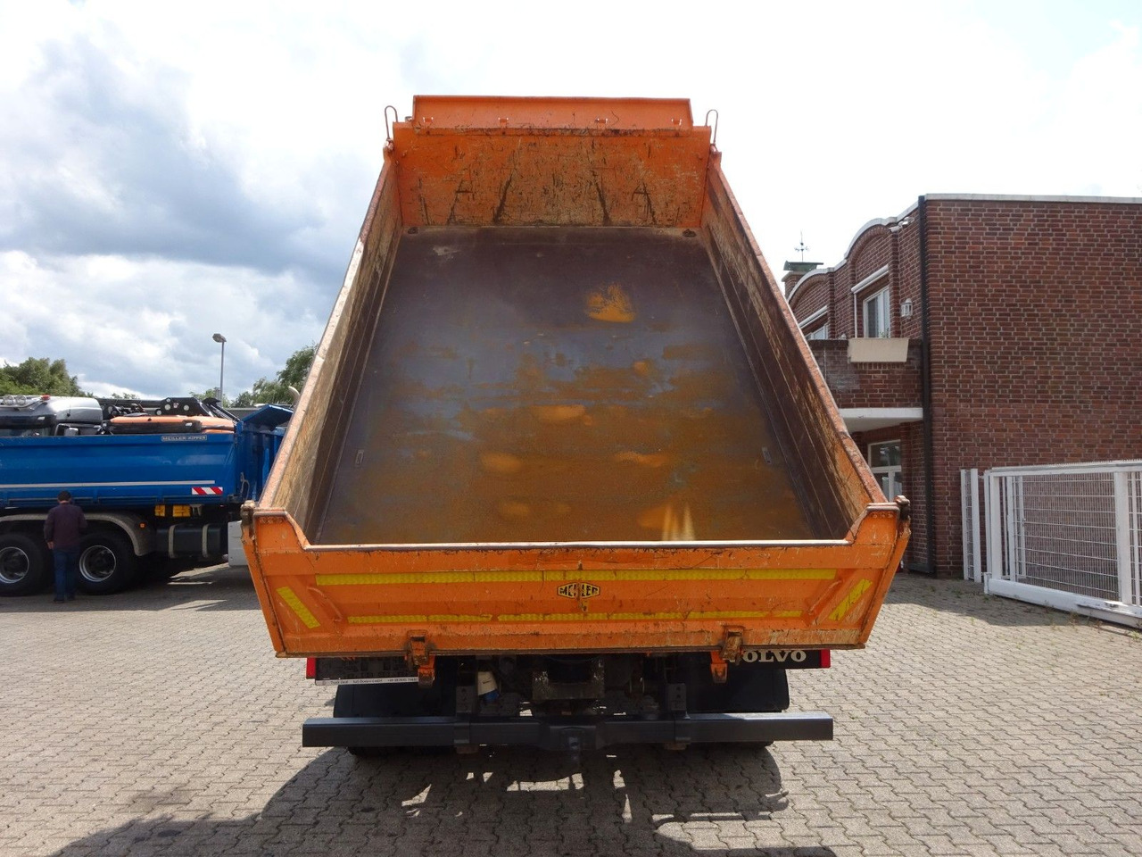 Volvo FL 280 MEILLER 3Skipper 4x2 - Camion benne: photos 5 Volvo FL 280 MEILLER 3Skipper 4x2 - Camion benne: photos 5