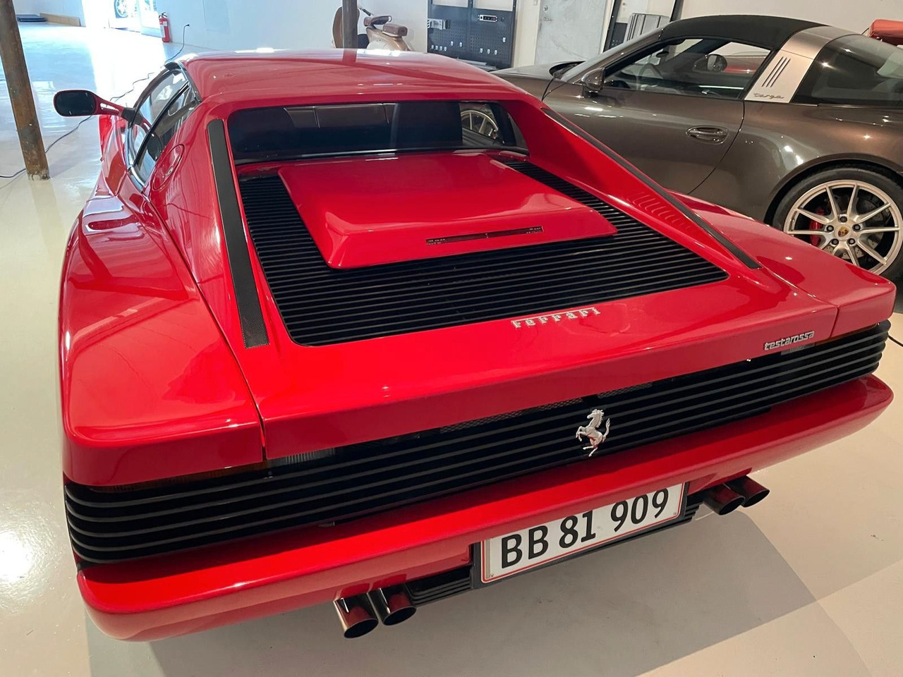 Ferrari Testarossa - Voiture: photos 4 Ferrari Testarossa - Voiture: photos 4