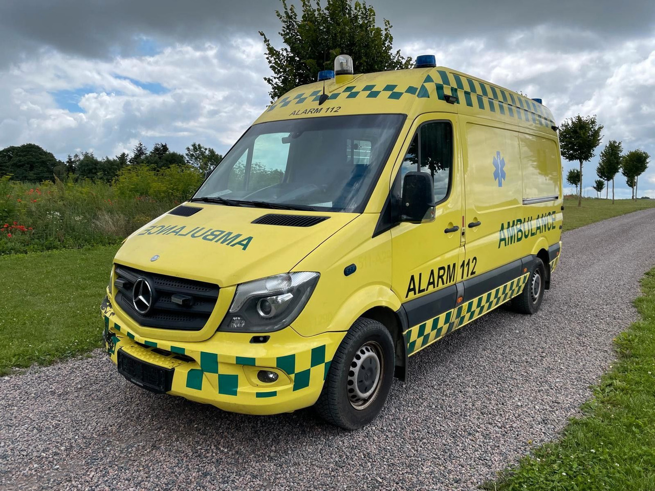 Mercedes-Benz Sprinter II Kasten 316 CDI Aut *Ambul. RESERVED - Ambulance: photos 1 Mercedes-Benz Sprinter II Kasten 316 CDI Aut *Ambul. RESERVED - Ambulance: photos 1