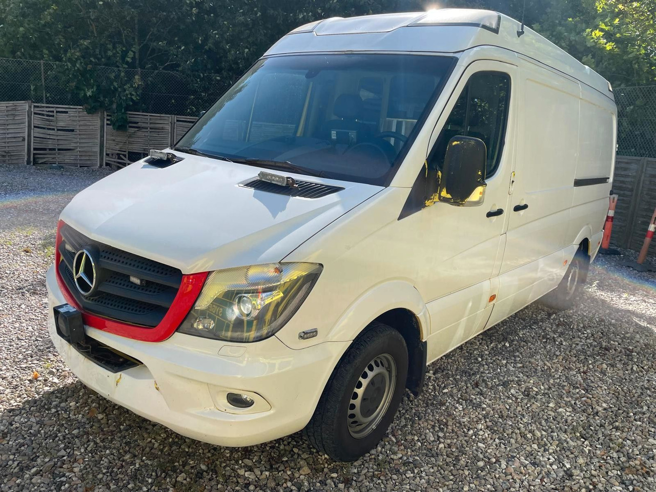 Mercedes-Benz Sprinter II Kasten 316 CDI Aut *Ambulance - Ambulance: photos 1 Mercedes-Benz Sprinter II Kasten 316 CDI Aut *Ambulance - Ambulance: photos 1