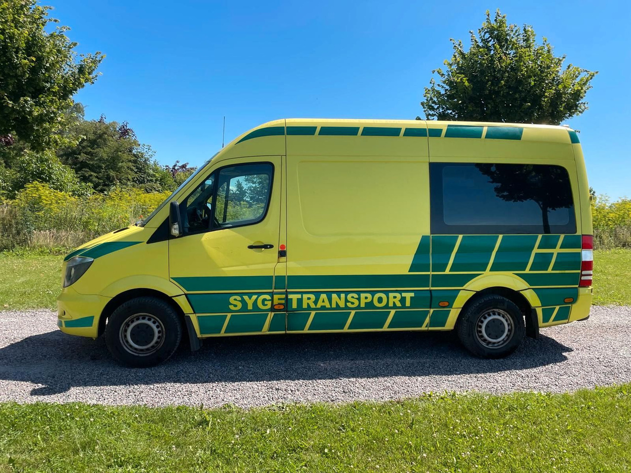 Mercedes-Benz Sprinter II Kasten 316 CDI Aut *Ambulance - Ambulance: photos 2 Mercedes-Benz Sprinter II Kasten 316 CDI Aut *Ambulance - Ambulance: photos 2