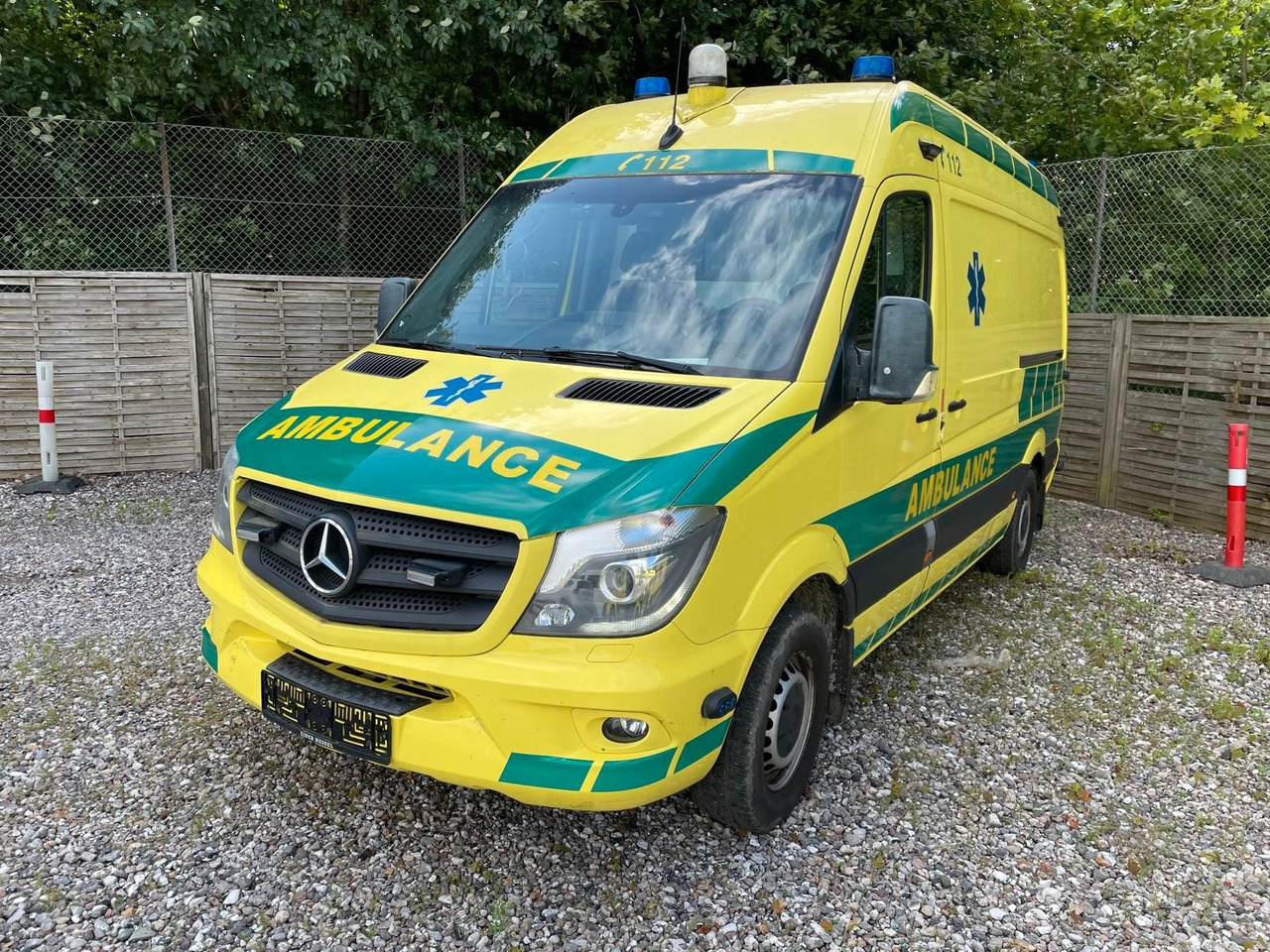 Mercedes-Benz Sprinter II Kasten 316 CDI Aut *Ambulance - Ambulance: photos 1 Mercedes-Benz Sprinter II Kasten 316 CDI Aut *Ambulance - Ambulance: photos 1