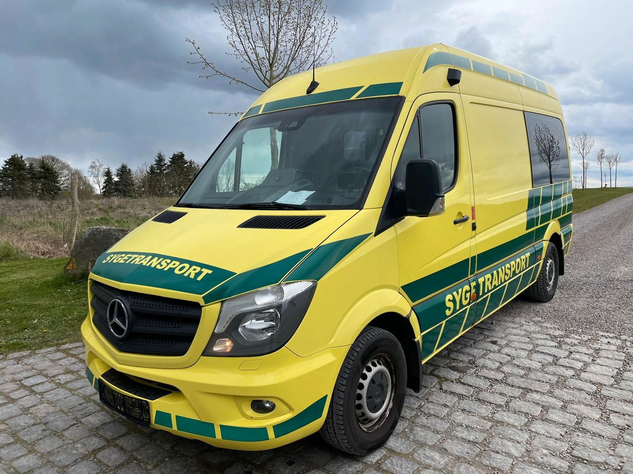 Mercedes-Benz Sprinter II kasten 316 CDI Aut - Ambulance: photos 1 Mercedes-Benz Sprinter II kasten 316 CDI Aut - Ambulance: photos 1