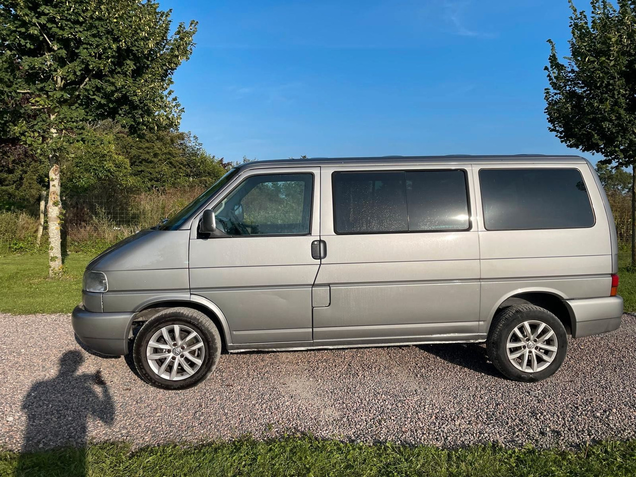 Volkswagen T4 Multivan Bus VR6 - Transport de personnes: photos 2 Volkswagen T4 Multivan Bus VR6 - Transport de personnes: photos 2